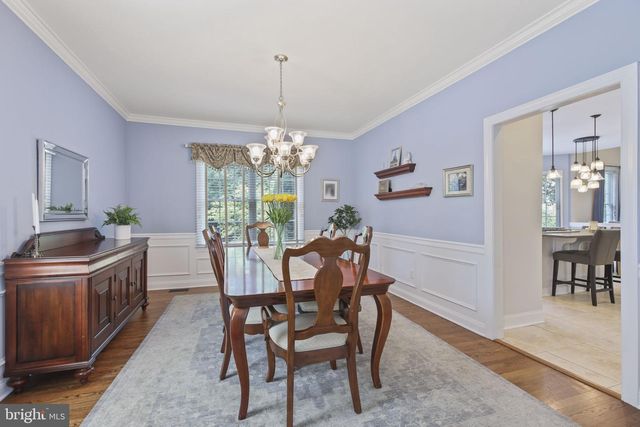 16 CUMMINGS RD, Monmouth Junction, NJ 08852