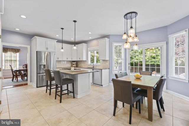 16 CUMMINGS RD, Monmouth Junction, NJ 08852