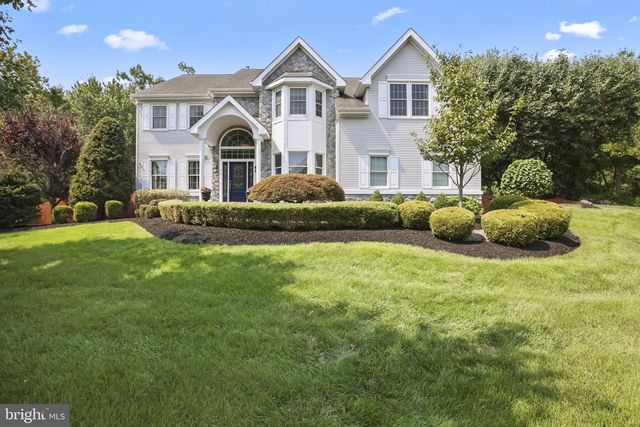 16 CUMMINGS RD, Monmouth Junction, NJ 08852