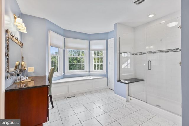 16 CUMMINGS RD, Monmouth Junction, NJ 08852