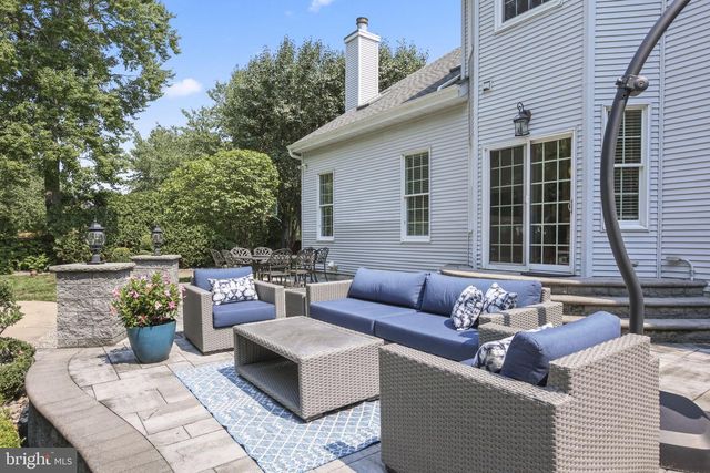 16 CUMMINGS RD, Monmouth Junction, NJ 08852