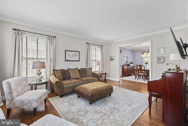 16 CUMMINGS RD, Monmouth Junction, NJ 08852