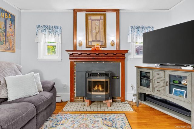 20 Heathcote Road, Carmel, NY 10512