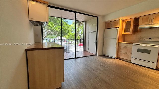 8540 SW 133rd Ave Road 219, Miami, FL 33183
