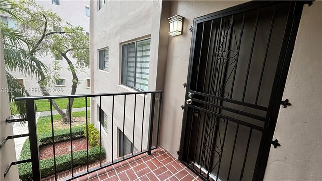 8540 SW 133rd Ave Road 219, Miami, FL 33183