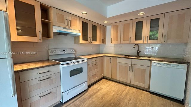 8540 SW 133rd Ave Road 219, Miami, FL 33183