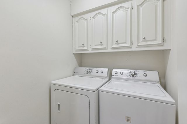 6139 Yellow Rock Trail, Dallas, TX 75248