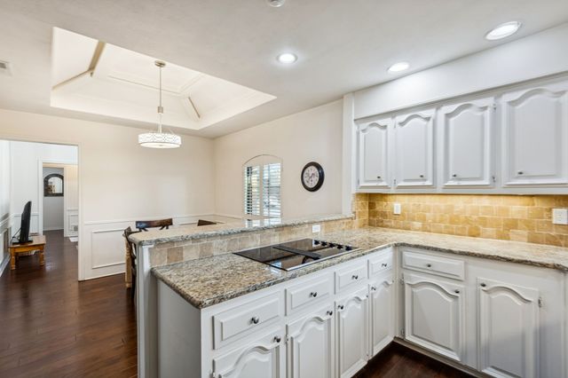 6139 Yellow Rock Trail, Dallas, TX 75248