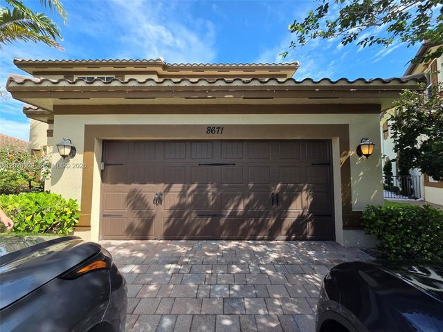 8671 Lakeside Bnd 1, Parkland, FL 33076