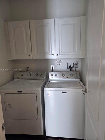 8671 Lakeside Bnd 1, Parkland, FL 33076