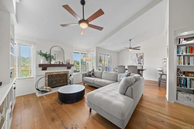 5965 Gaines Street, San Diego, CA 92110