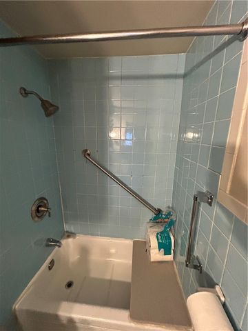 338 Taylor St, Bloomfield, PA 15224