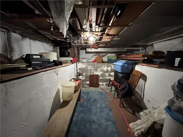 338 Taylor St, Bloomfield, PA 15224