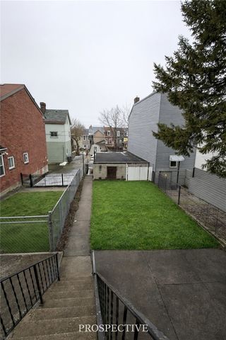 338 Taylor St, Bloomfield, PA 15224