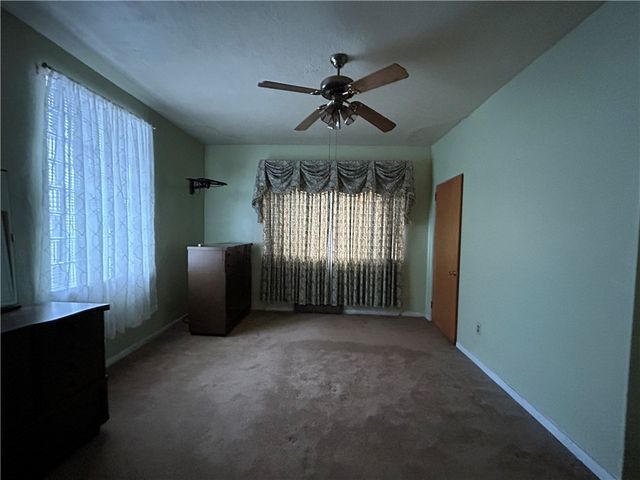 338 Taylor St, Bloomfield, PA 15224