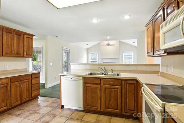 3131 9th Street Drive NE 53, Hickory, NC 28601