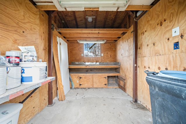 895 Hcr 2452 N, Hillsboro, TX 76645