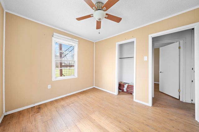 895 Hcr 2452 N, Hillsboro, TX 76645