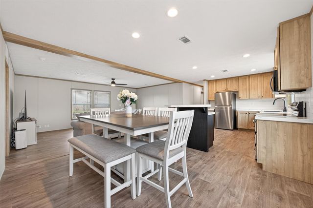 1218 Long Leaf Pine Street, Huffman, TX 77336