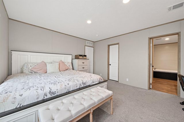 1218 Long Leaf Pine Street, Huffman, TX 77336