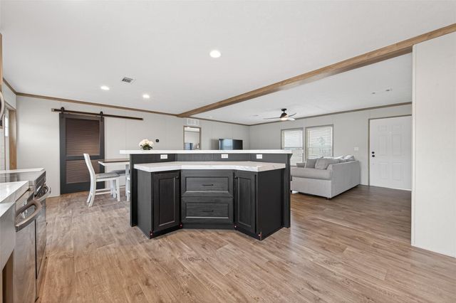 1218 Long Leaf Pine Street, Huffman, TX 77336