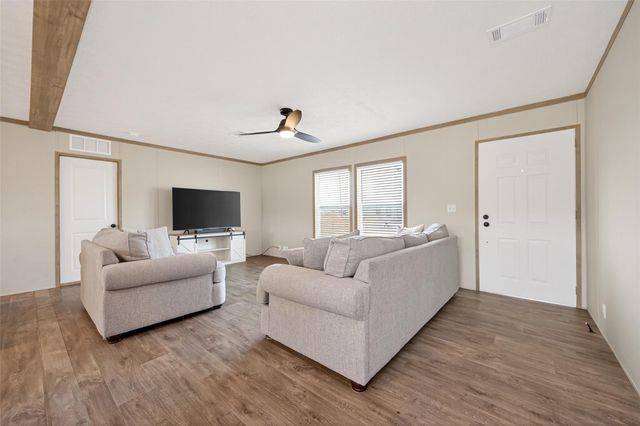 1218 Long Leaf Pine Street, Huffman, TX 77336