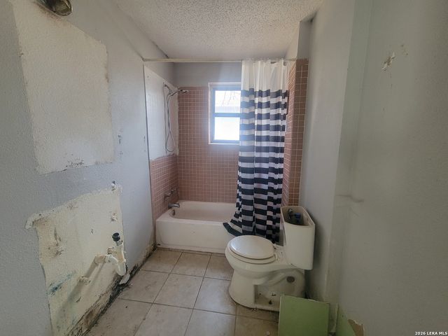 2111 Rivas, San Antonio, TX 78228