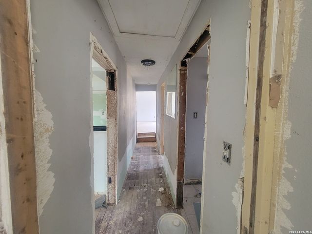 2111 Rivas, San Antonio, TX 78228