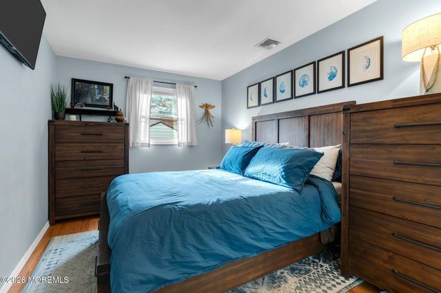 51 7th Street, Belford, NJ 07718