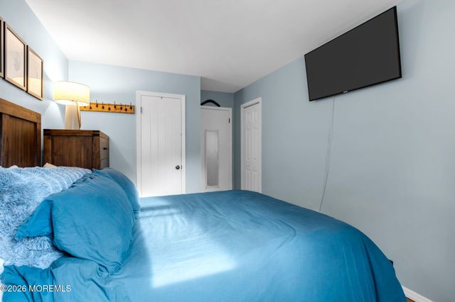 51 7th Street, Belford, NJ 07718