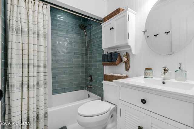 51 7th Street, Belford, NJ 07718