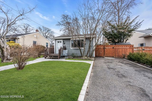 51 7th Street, Belford, NJ 07718