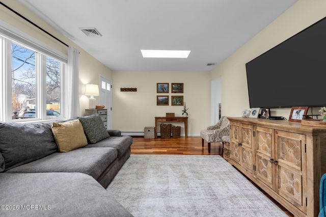 51 7th Street, Belford, NJ 07718