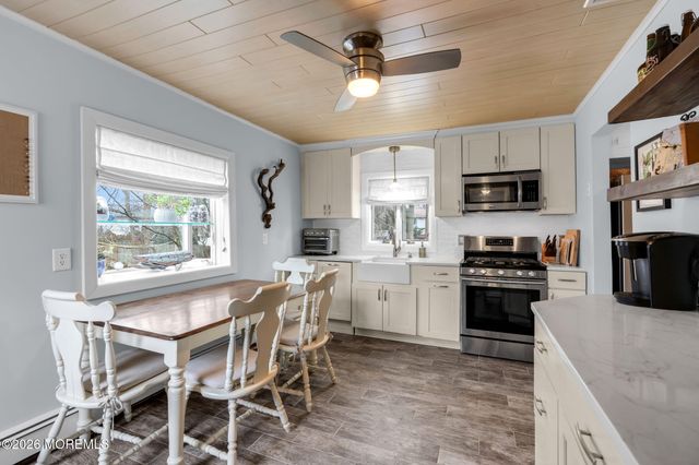 51 7th Street, Belford, NJ 07718