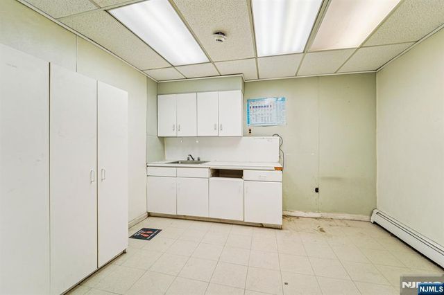 600 Kennedy Boulevard 1, Union City, NJ 07087