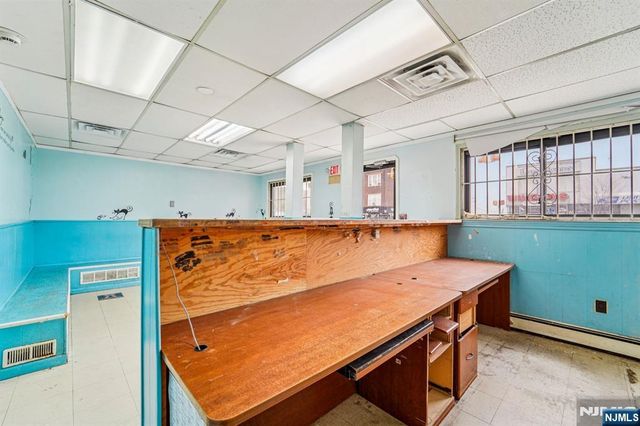 600 Kennedy Boulevard 1, Union City, NJ 07087