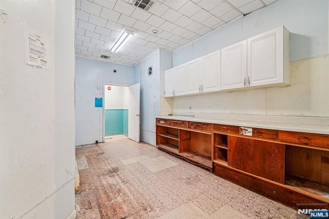 600 Kennedy Boulevard 1, Union City, NJ 07087
