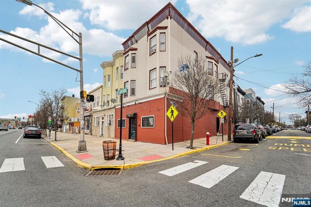 600 Kennedy Boulevard 1, Union City, NJ 07087