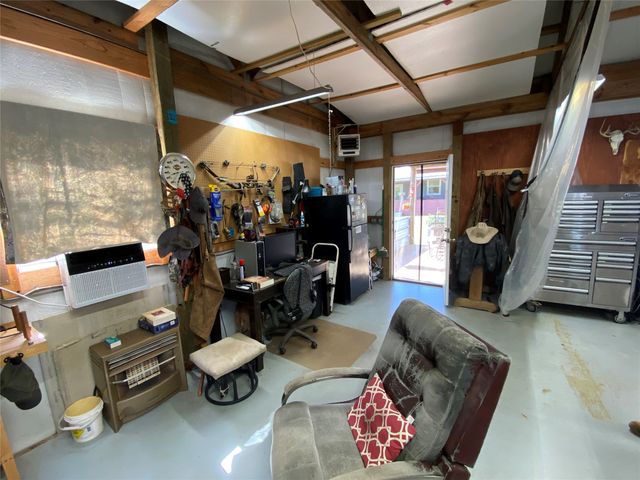 1575 County Road 3860, Hawkins, TX 75765
