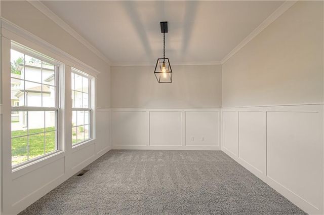 11803 N Bellaire Avenue, Kansas City, MO 64156