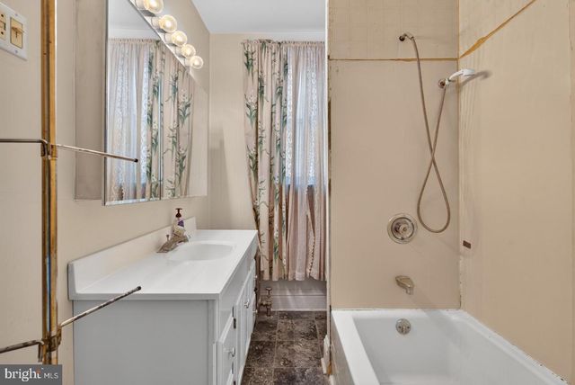 538 BOSLER AVE, Lemoyne, PA 17043