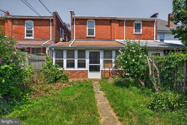 538 BOSLER AVE, Lemoyne, PA 17043