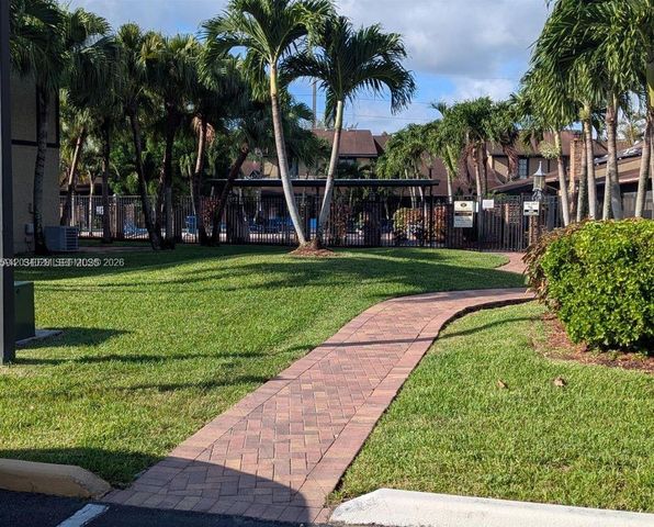 4430 NW 92nd Way, Sunrise, FL 33351