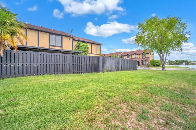 4430 NW 92nd Way, Sunrise, FL 33351