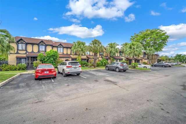 4430 NW 92nd Way, Sunrise, FL 33351