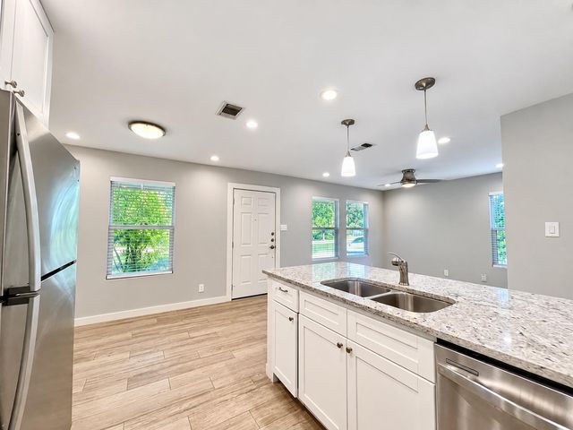 813 Emerald Wood DR, Austin, TX 78745