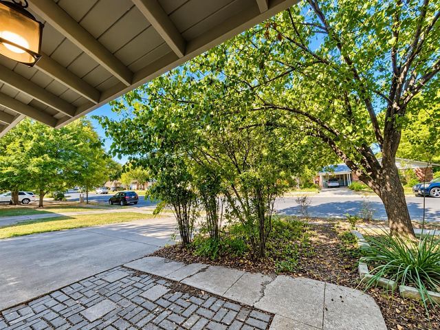 813 Emerald Wood DR, Austin, TX 78745