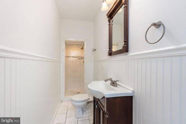 244 S 9TH ST, Philadelphia, PA 19107