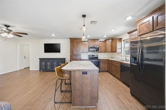 805 5th Street, Stigler, OK 74462