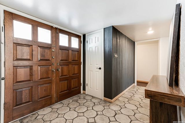 13106 Hill Forest, San Antonio, TX 78230